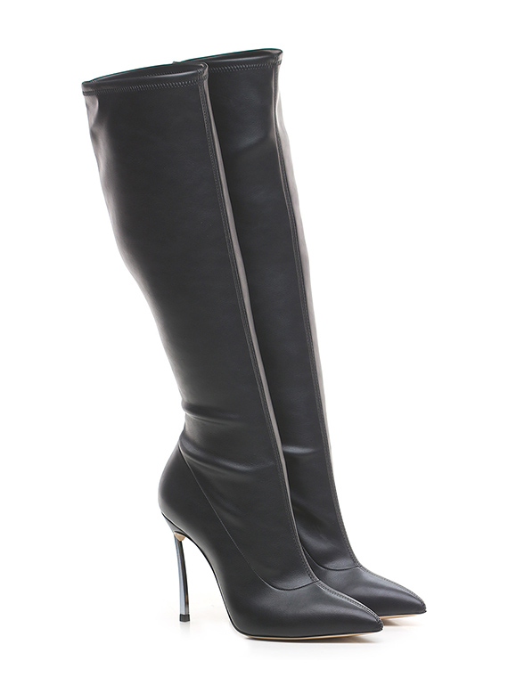 Casadei Autunno Inverno 2024 Le Follie Shop 1