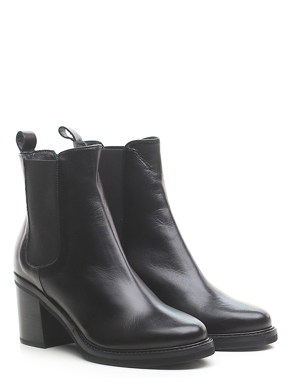 Ankle boot