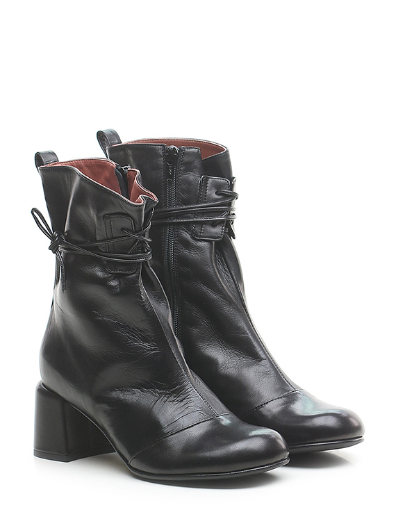 Ankle boot