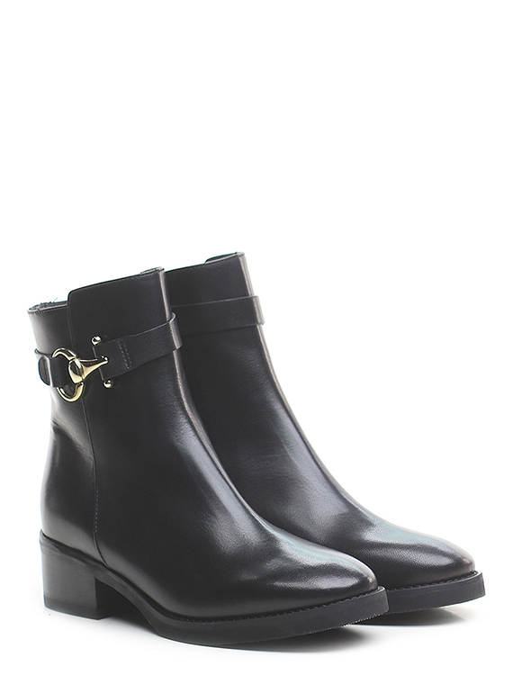 Ankle boot