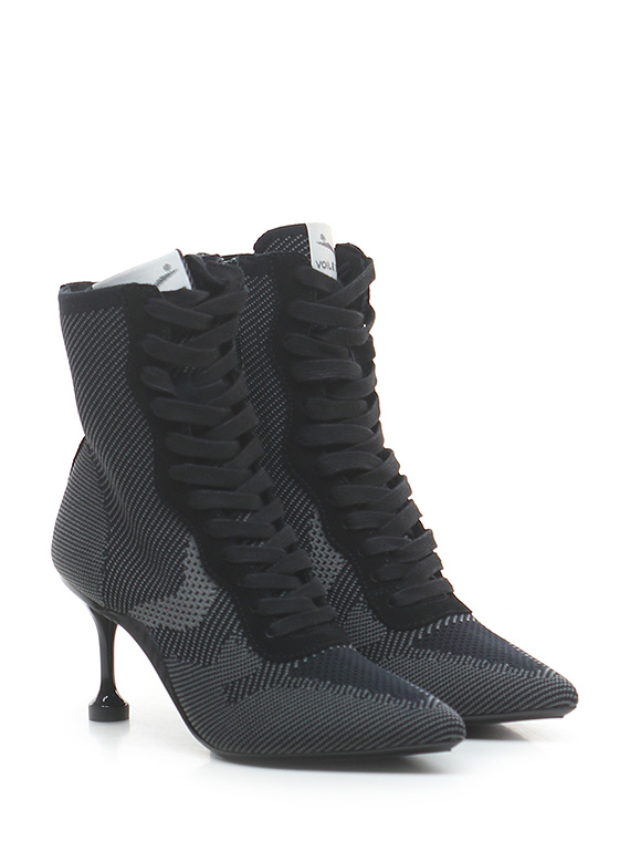 Ankle boot