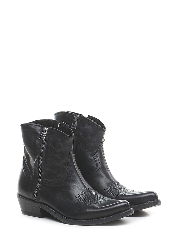 Ankle boot