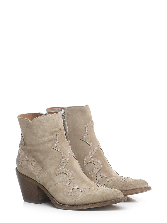 Ankle boot