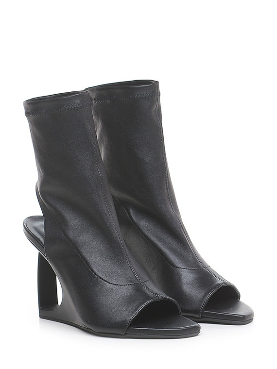 Ankle boot