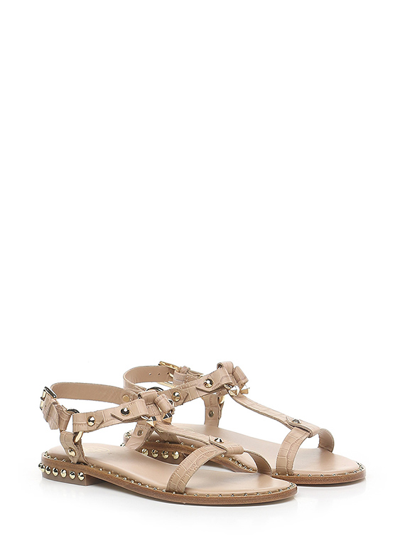 Flat sandal